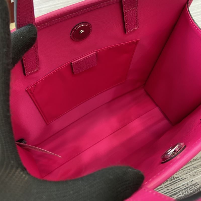 Gvc*1 tote bags
